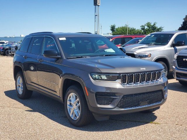 2024 Jeep Grand Cherokee Laredo X