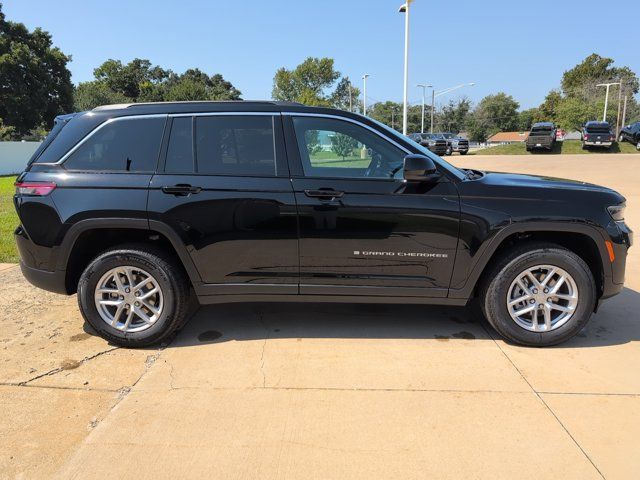 2024 Jeep Grand Cherokee Laredo X