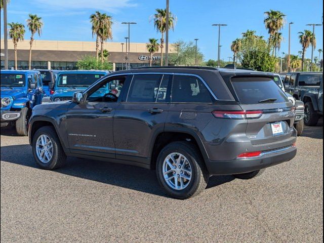 2024 Jeep Grand Cherokee Laredo X