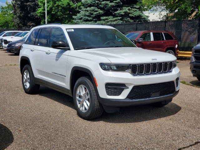 2024 Jeep Grand Cherokee Laredo X