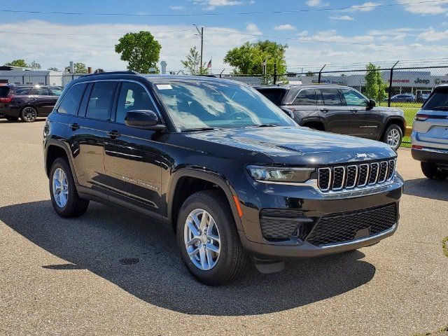 2024 Jeep Grand Cherokee Laredo X