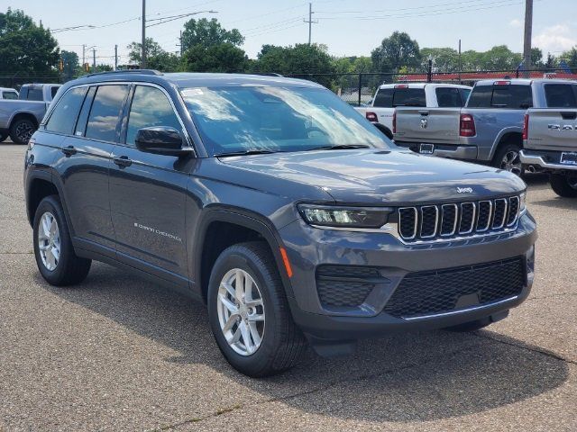 2024 Jeep Grand Cherokee Laredo X