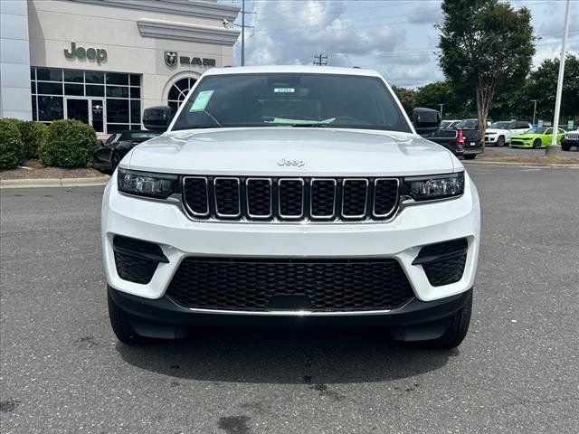 2024 Jeep Grand Cherokee Laredo X