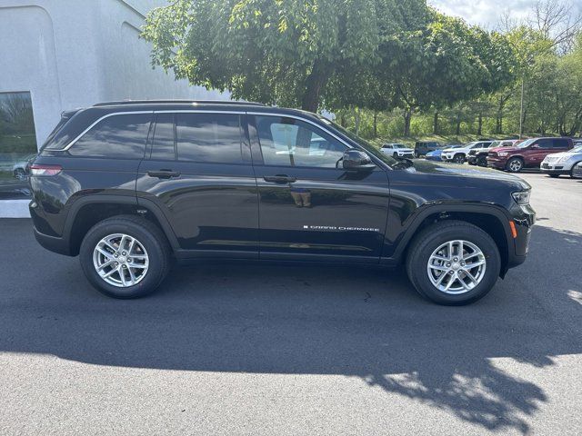 2024 Jeep Grand Cherokee Laredo X