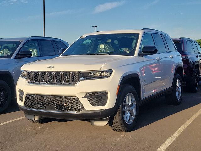 2024 Jeep Grand Cherokee Laredo X