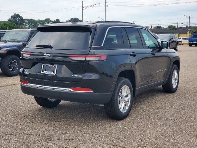 2024 Jeep Grand Cherokee Laredo X