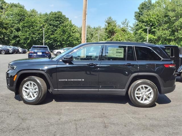 2024 Jeep Grand Cherokee Laredo X