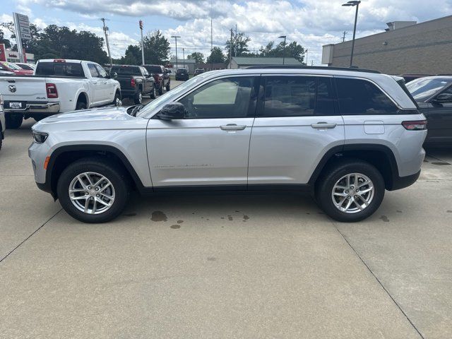 2024 Jeep Grand Cherokee Laredo X