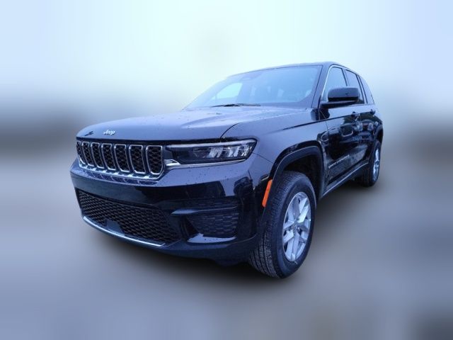 2024 Jeep Grand Cherokee Laredo X