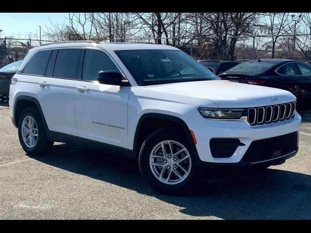 2024 Jeep Grand Cherokee Laredo X