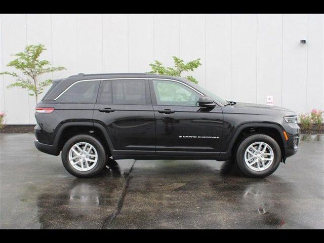 2024 Jeep Grand Cherokee Laredo X