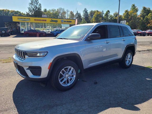 2024 Jeep Grand Cherokee Laredo X