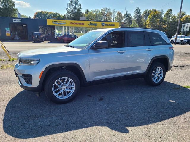 2024 Jeep Grand Cherokee Laredo X