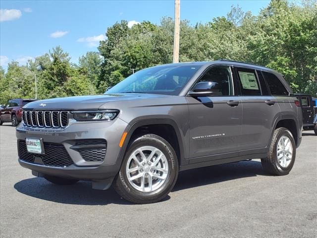 2024 Jeep Grand Cherokee Laredo X