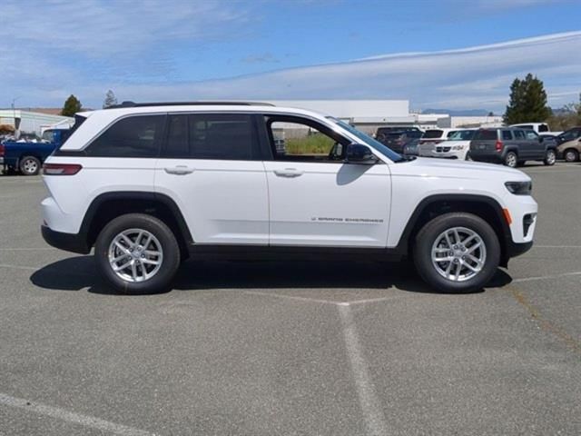 2024 Jeep Grand Cherokee Laredo X