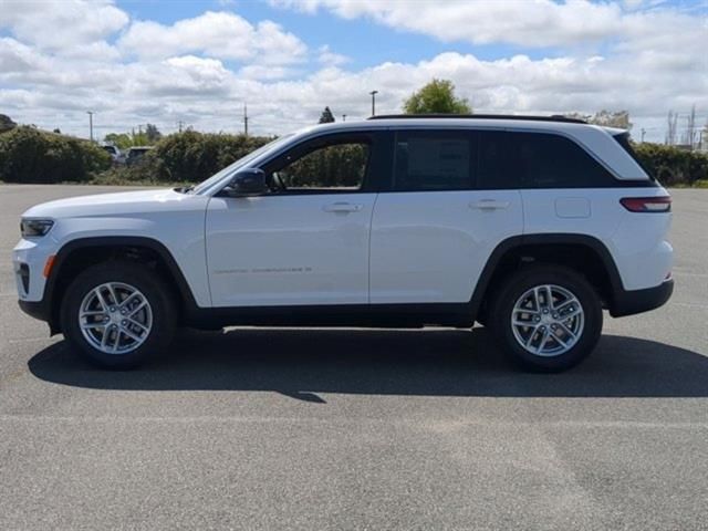 2024 Jeep Grand Cherokee Laredo X