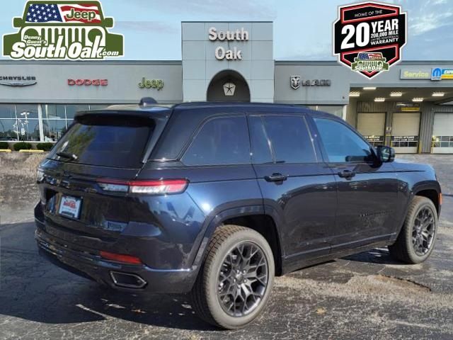 2024 Jeep Grand Cherokee Summit