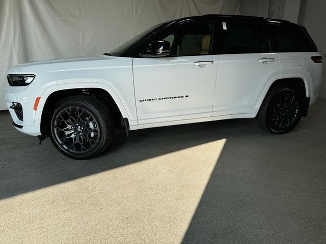 2024 Jeep Grand Cherokee Summit