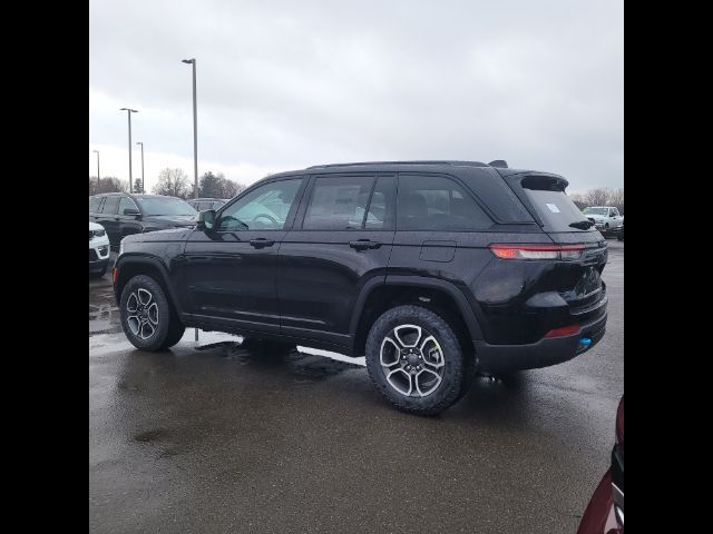 2024 Jeep Grand Cherokee 4xe Trailhawk