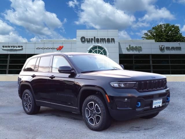 2024 Jeep Grand Cherokee 4xe Trailhawk