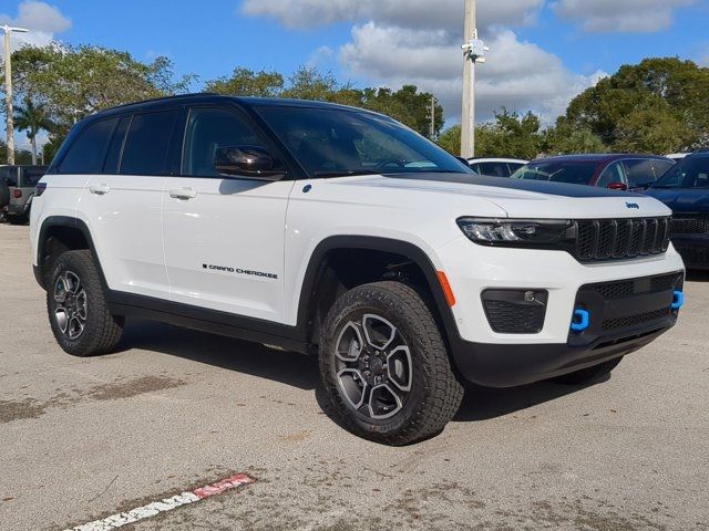 2024 Jeep Grand Cherokee 4xe Trailhawk