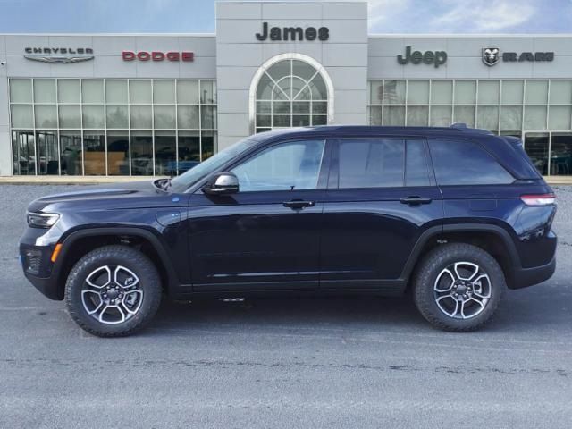 2024 Jeep Grand Cherokee 4xe Trailhawk