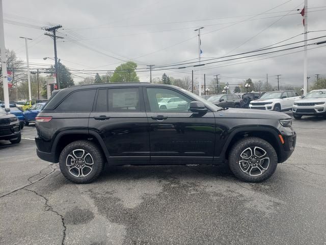 2024 Jeep Grand Cherokee 4xe Trailhawk