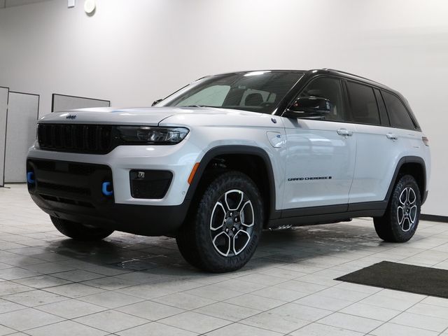 2024 Jeep Grand Cherokee 4xe Trailhawk