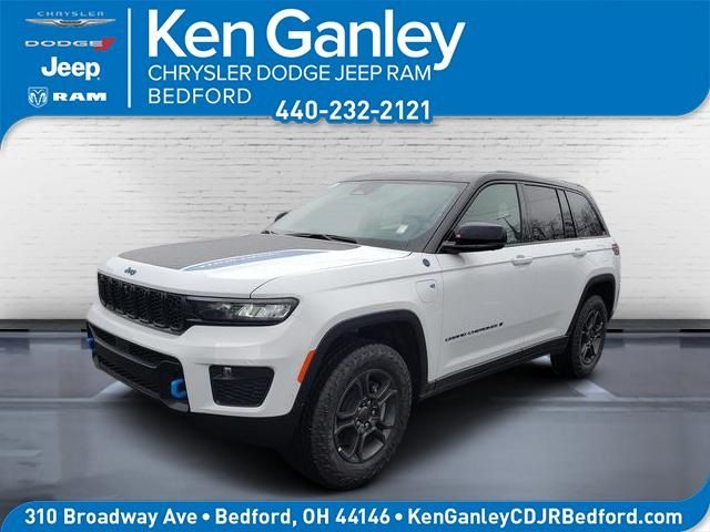 2024 Jeep Grand Cherokee 4xe Trailhawk