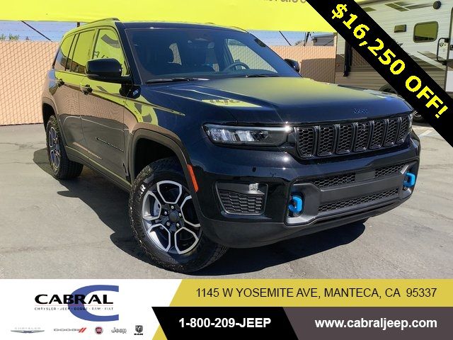 2024 Jeep Grand Cherokee 4xe Trailhawk