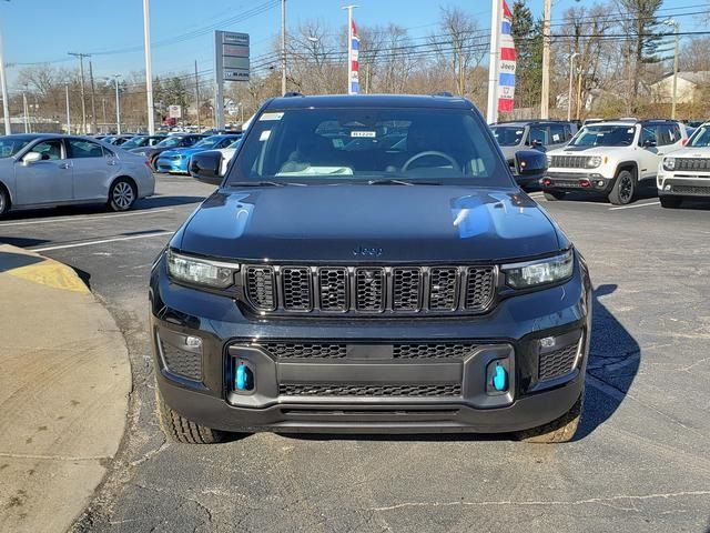 2024 Jeep Grand Cherokee 4xe Trailhawk