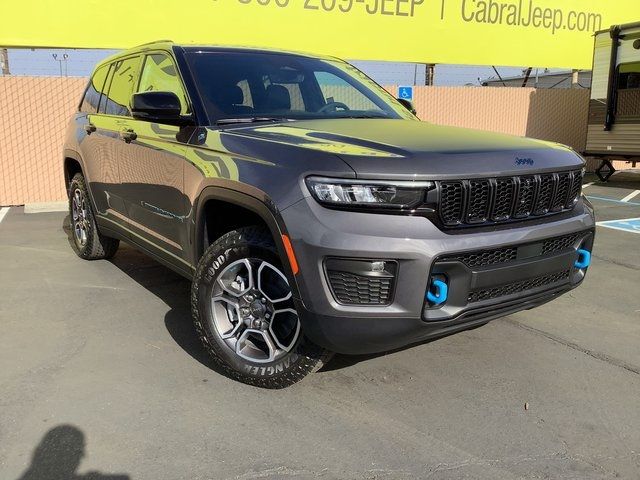 2024 Jeep Grand Cherokee 4xe Trailhawk