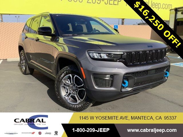 2024 Jeep Grand Cherokee 4xe Trailhawk