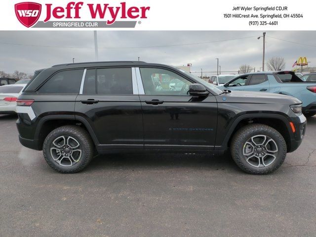 2024 Jeep Grand Cherokee 4xe Trailhawk