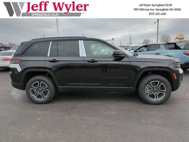 2024 Jeep Grand Cherokee 4xe Trailhawk