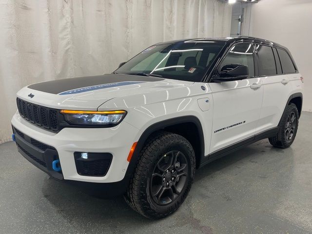 2024 Jeep Grand Cherokee 4xe Trailhawk