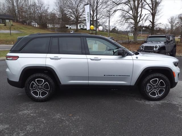 2024 Jeep Grand Cherokee 4xe Trailhawk