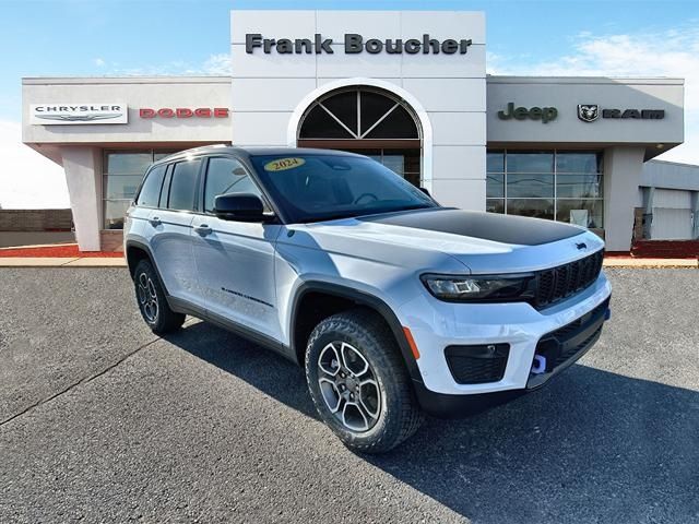 2024 Jeep Grand Cherokee 4xe Trailhawk