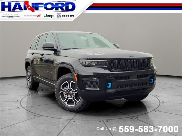 2024 Jeep Grand Cherokee 4xe Trailhawk