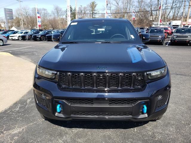 2024 Jeep Grand Cherokee 4xe Trailhawk