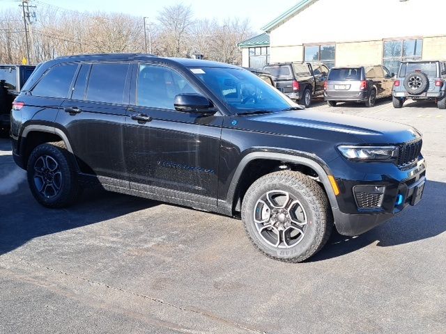 2024 Jeep Grand Cherokee 4xe Trailhawk