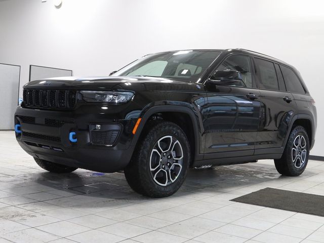 2024 Jeep Grand Cherokee 4xe Trailhawk