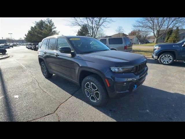 2024 Jeep Grand Cherokee 4xe Trailhawk