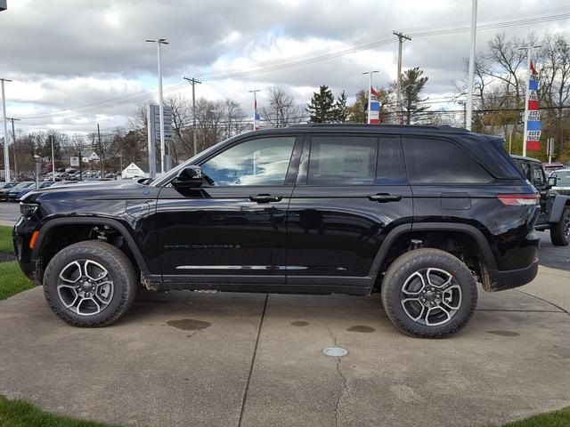 2024 Jeep Grand Cherokee 4xe Trailhawk