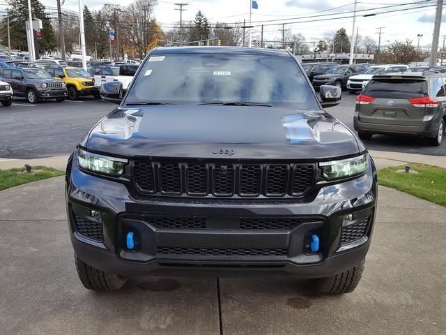 2024 Jeep Grand Cherokee 4xe Trailhawk