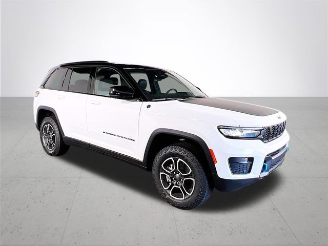 2024 Jeep Grand Cherokee 4xe Trailhawk