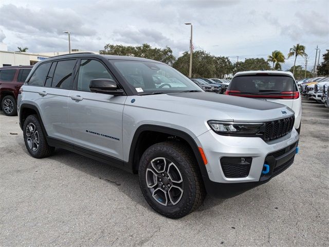 2024 Jeep Grand Cherokee 4xe Trailhawk