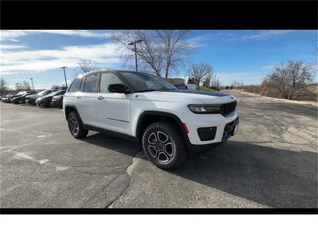 2024 Jeep Grand Cherokee 4xe Trailhawk