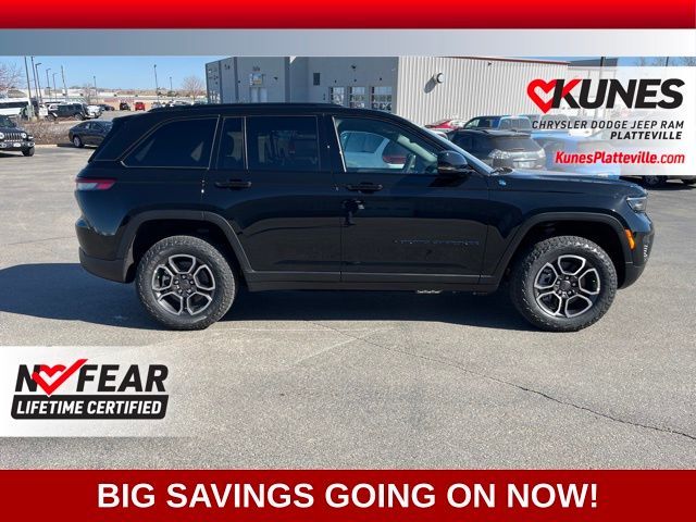 2024 Jeep Grand Cherokee 4xe Trailhawk