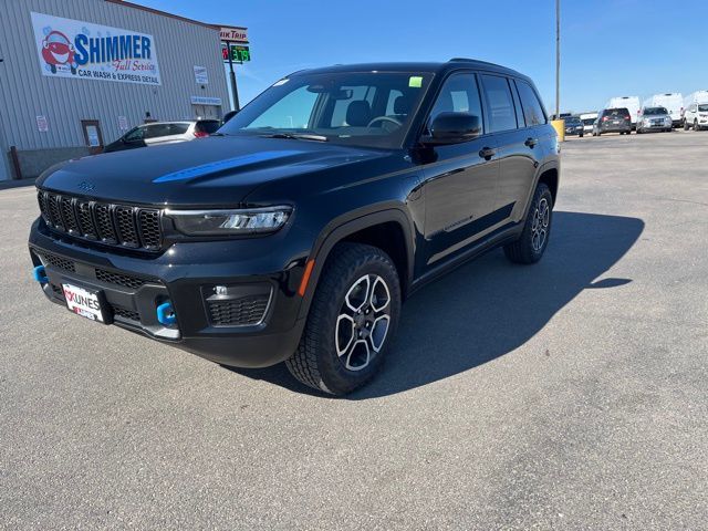 2024 Jeep Grand Cherokee 4xe Trailhawk